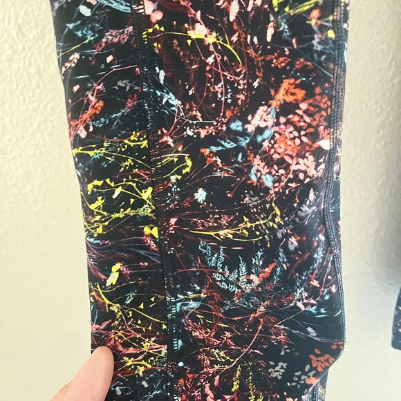 Lululemon invigorate high rise tight 25” in foliage overlay - Picture 7 of 11